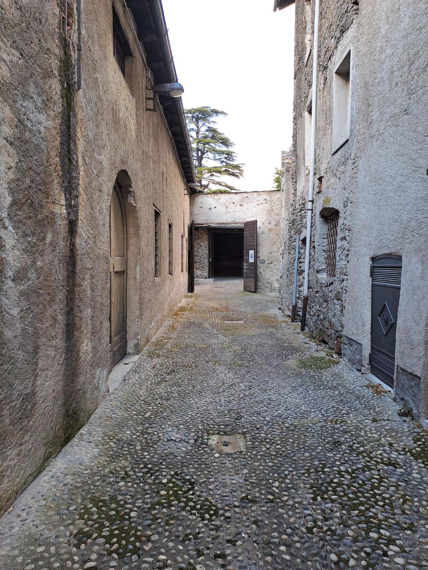 Palazzo Salis - La Dimora Del Conte Apartment Tirano Luaran gambar