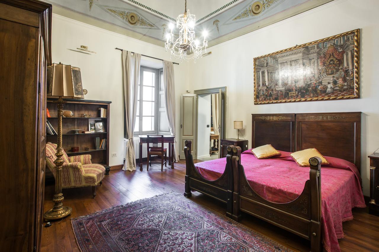 Palazzo Salis - La Dimora Del Conte Apartment Tirano Luaran gambar