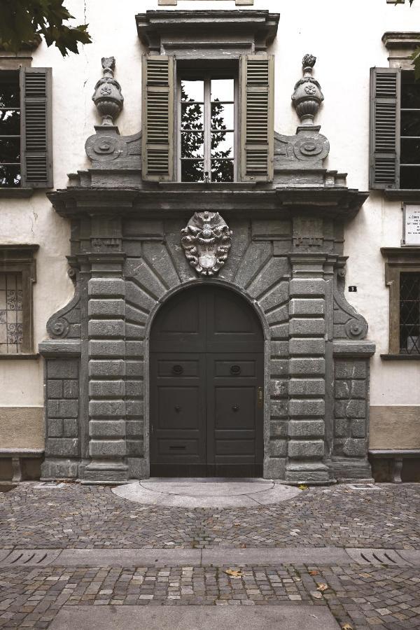 Palazzo Salis - La Dimora Del Conte Apartment Tirano Luaran gambar